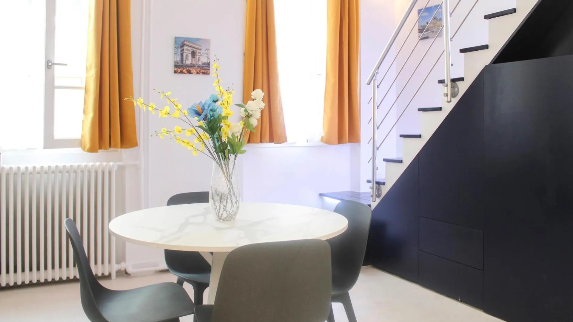 Apartment Studio Parisien Renovated - Close To The Pantheon France
