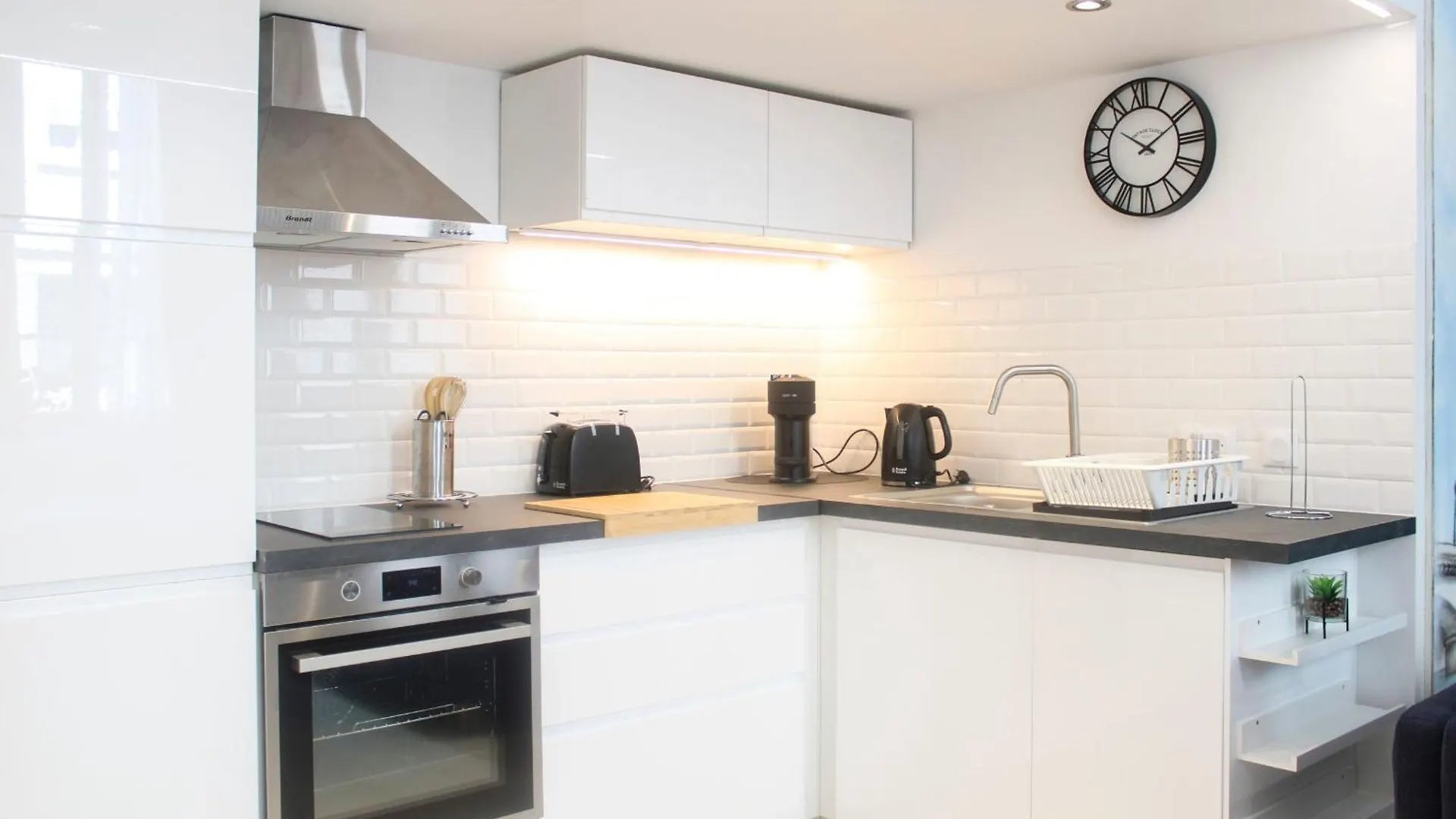 Studio Parisien Renovated - Close To The Pantheon 0*, Paris France